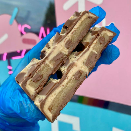 Kinder Cookie Dough Chocolate Bar