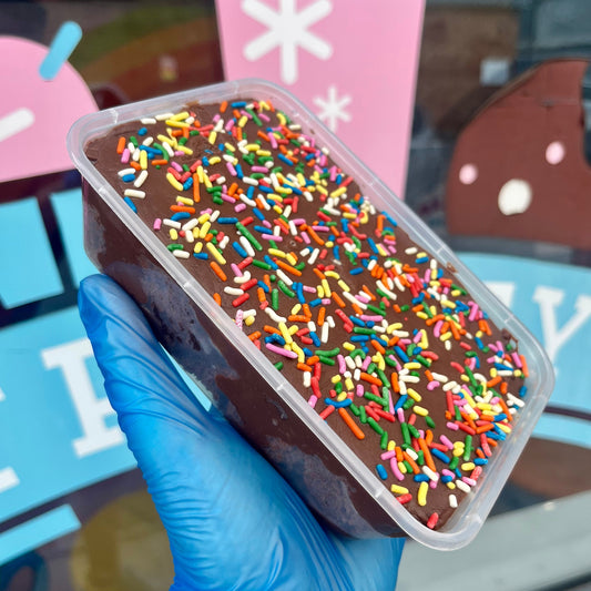 Bruce Cake Box